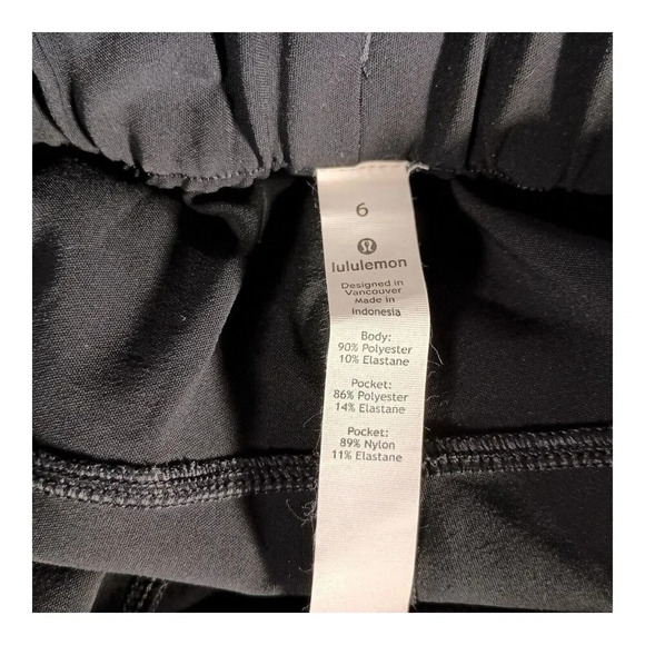 Lululemon On The Fly Short Woven 2.5" Black Women's 6 - Picture 3 of 5
